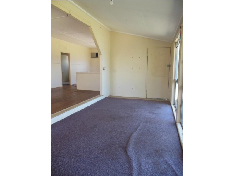 59 Coronation  Avenue, Beachmere QLD 4510