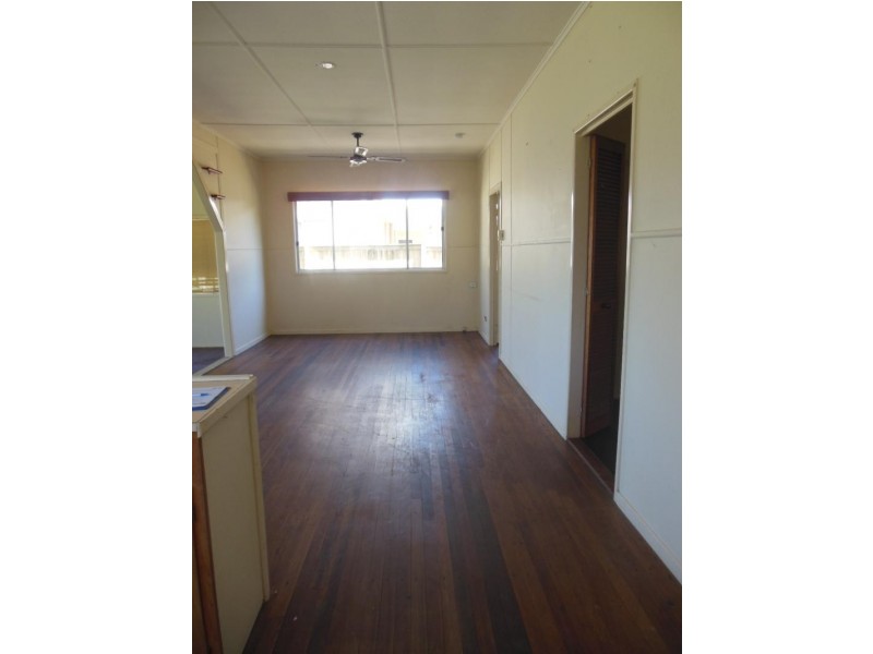 59 Coronation  Avenue, Beachmere QLD 4510