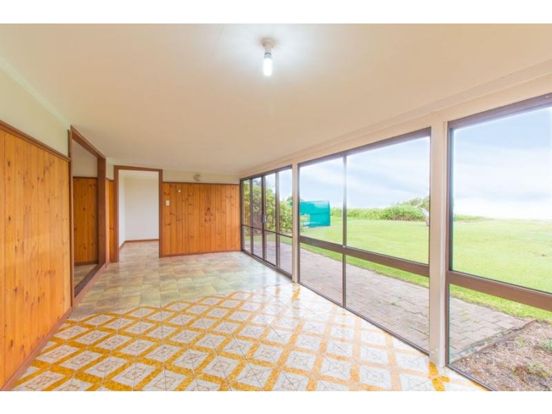 3 GRACE  Street, Beachmere QLD 4510