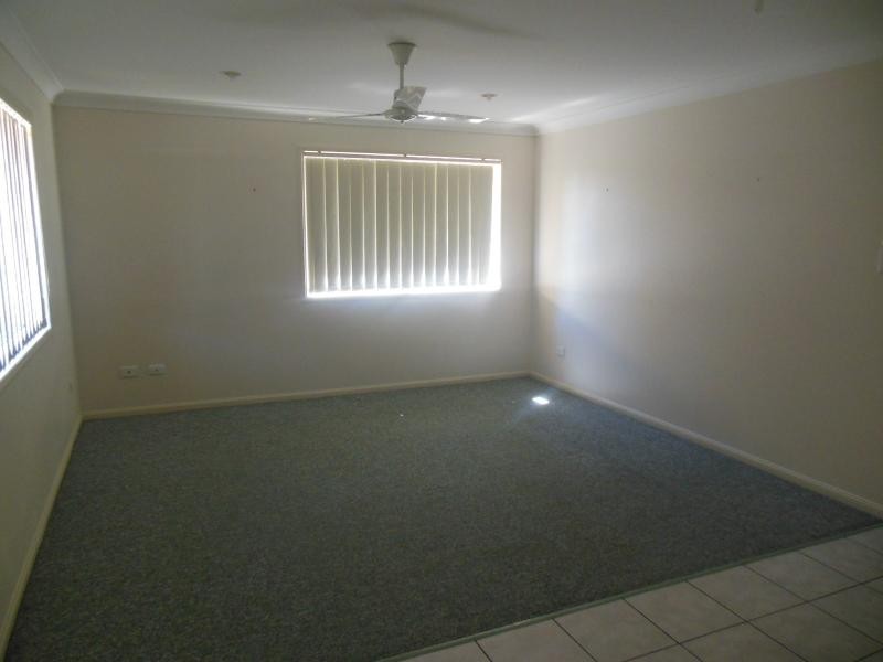 2/92 Moreton  Terrace, Beachmere QLD 4510
