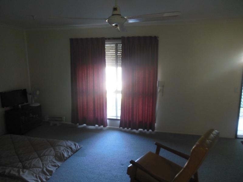 10 Dorunda Avenue, Beachmere QLD 4510