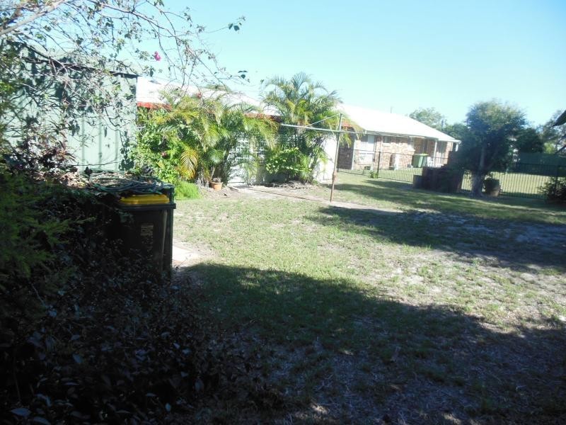 10 Dorunda Avenue, Beachmere QLD 4510
