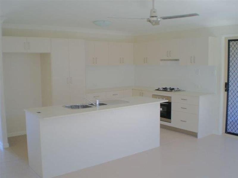 12 Second Avenue, Beachmere QLD 4510