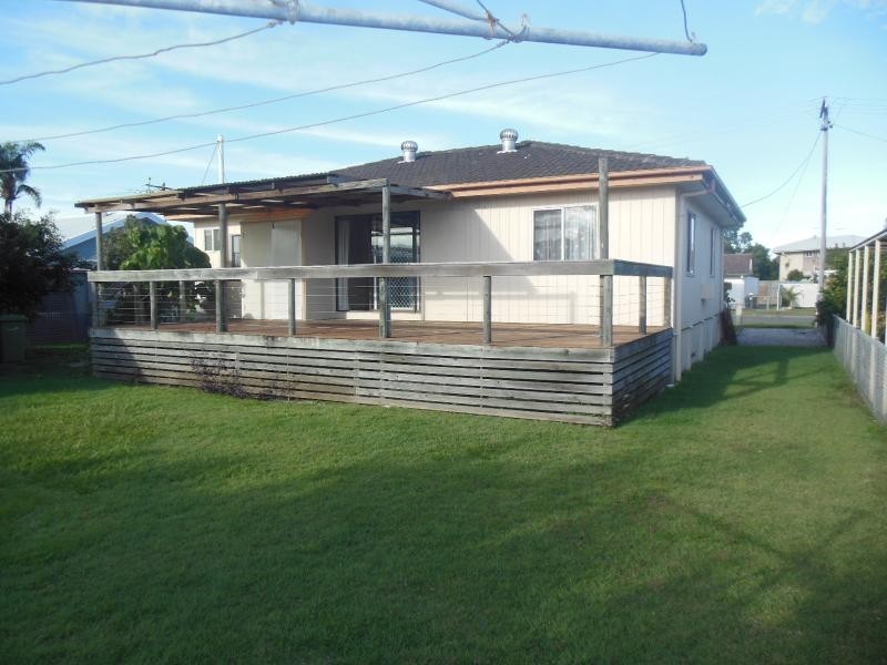 14 Trevor Street, Beachmere QLD 4510
