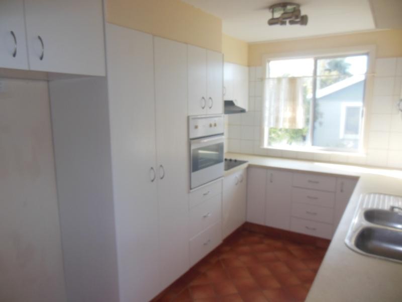 14 Trevor Street, Beachmere QLD 4510