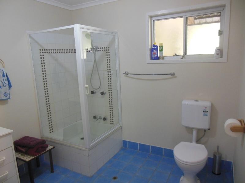 15-17 Bishop Road, Beachmere QLD 4510