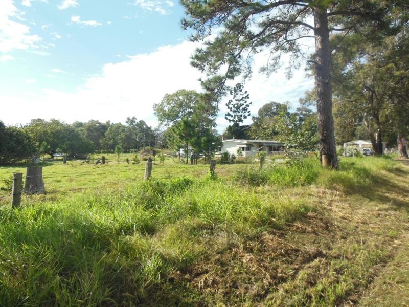 650 Beachmere Road, Beachmere QLD 4510