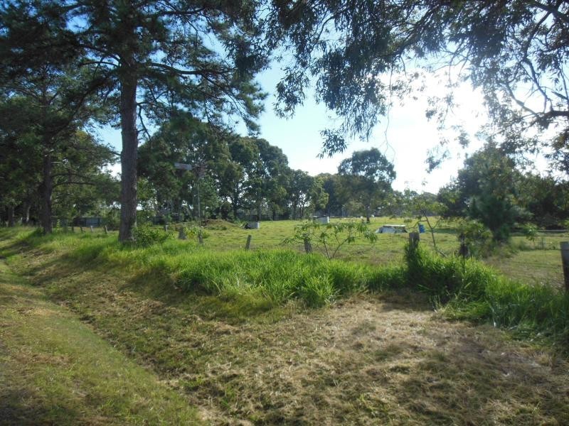 650 Beachmere Road, Beachmere QLD 4510