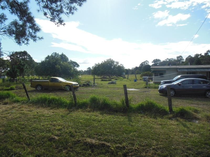 650 Beachmere Road, Beachmere QLD 4510