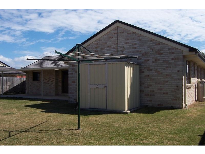 37 Columbia Drive, Beachmere QLD 4510