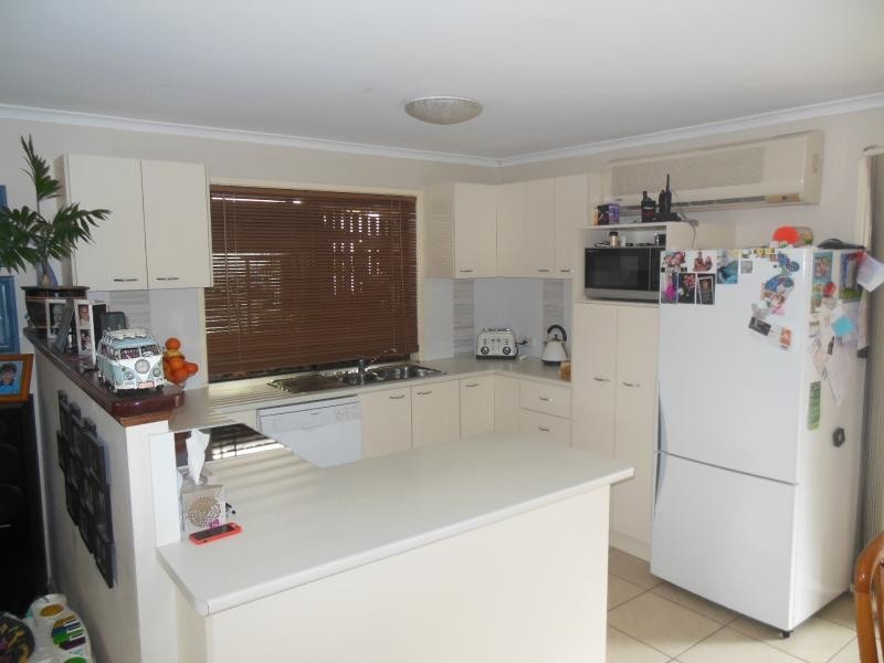 18 James  Road, Beachmere QLD 4510