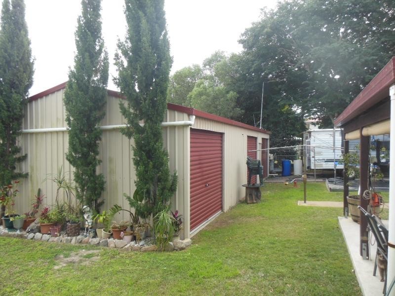 18 James  Road, Beachmere QLD 4510