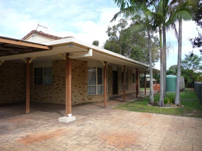 24 LALROY Street, Beachmere QLD 4510