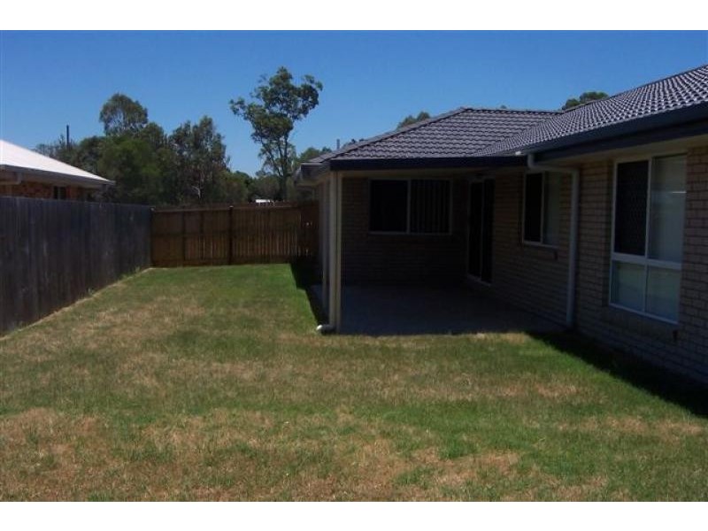 16 WEEROONA  Avenue, Beachmere QLD 4510