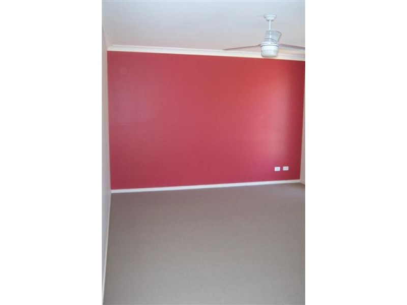 16 WEEROONA  Avenue, Beachmere QLD 4510