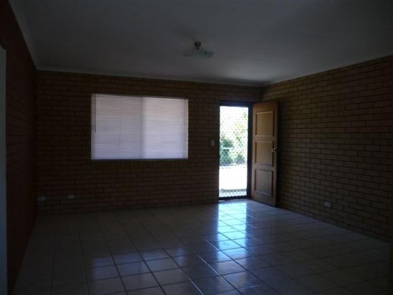 2/68 JAMES  Road, Beachmere QLD 4510