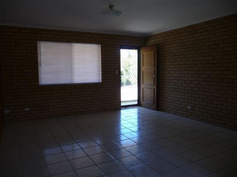 2/68 JAMES  Road, Beachmere QLD 4510