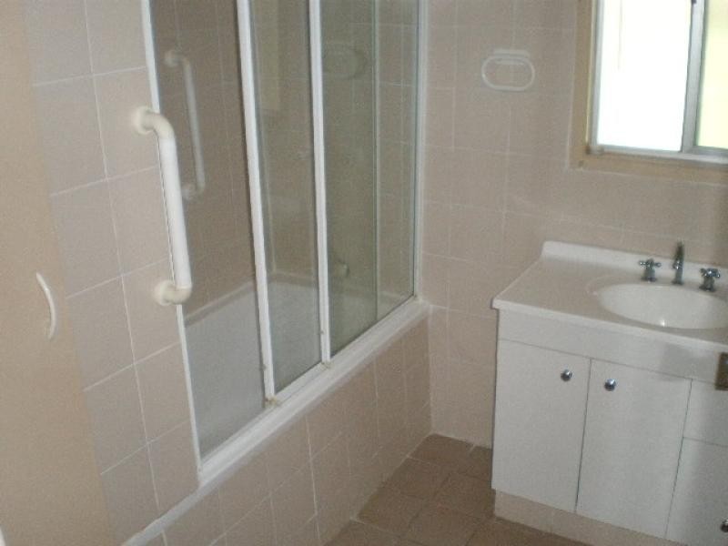 90 Bishop Road, Beachmere QLD 4510