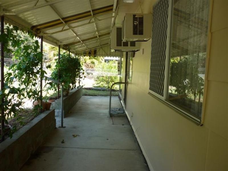 90 Bishop Road, Beachmere QLD 4510