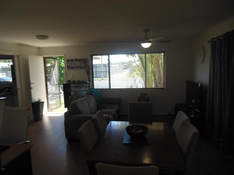 25 Moatah Drive, Beachmere QLD 4510