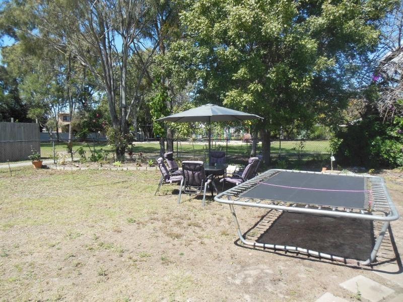 25 Moatah Drive, Beachmere QLD 4510