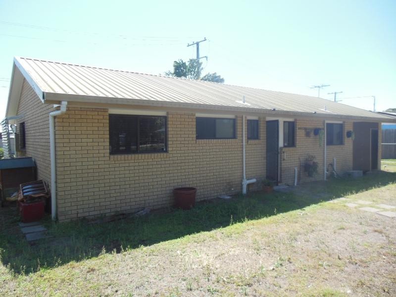 25 Moatah Drive, Beachmere QLD 4510