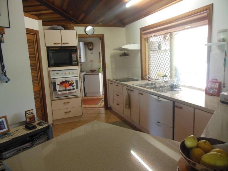 13-15 Caryota Court, Ningi QLD 4511