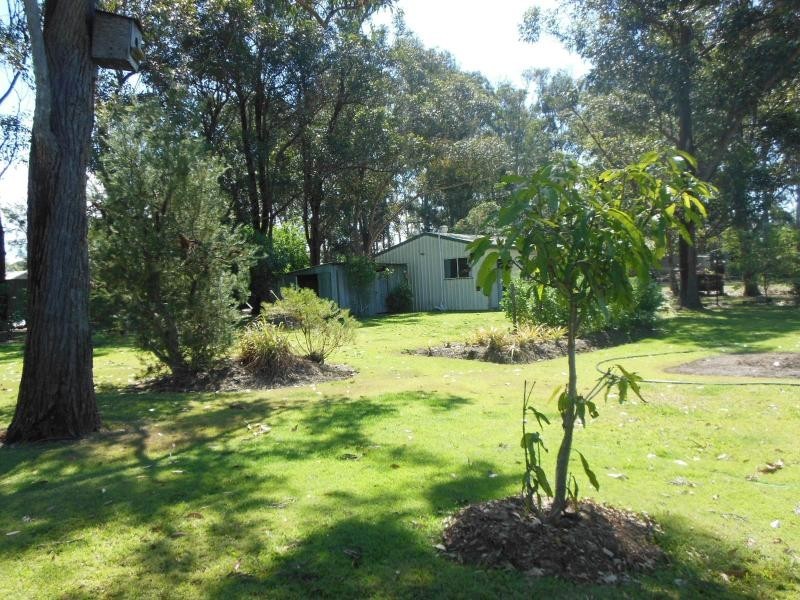 13-15 Caryota Court, Ningi QLD 4511