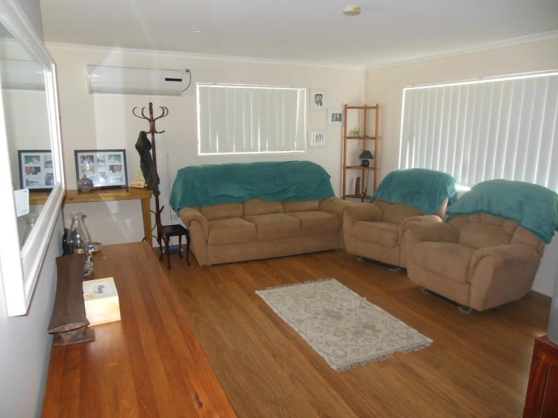 17 Moatah Drive, Beachmere QLD 4510