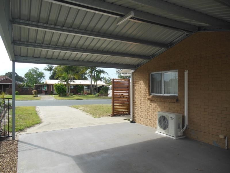 17 Moatah Drive, Beachmere QLD 4510