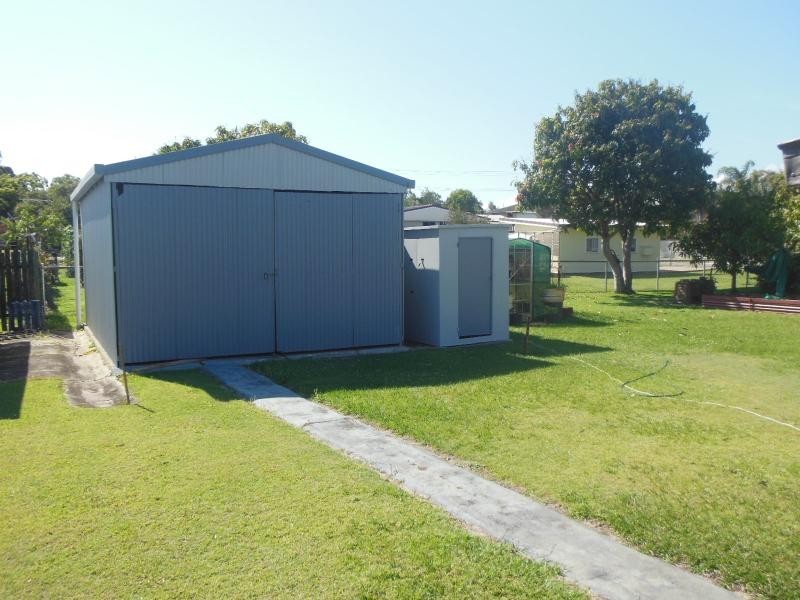 4 Grace Street, Beachmere QLD 4510