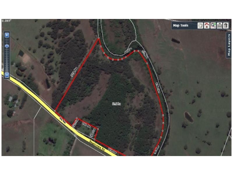 582 BEACHMERE  Road, Beachmere QLD 4510