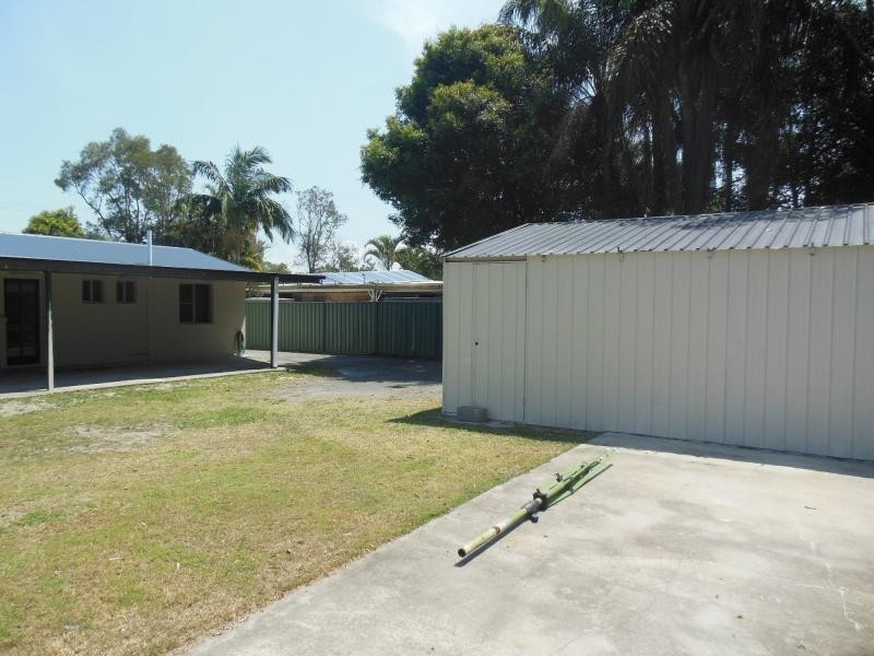 17 Whiting  Street, Beachmere QLD 4510