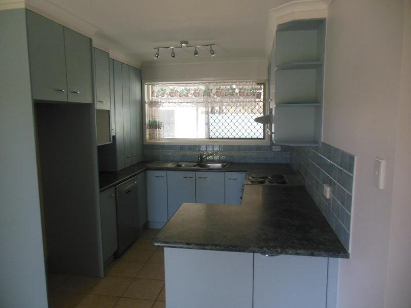 17 Whiting  Street, Beachmere QLD 4510