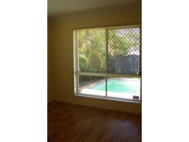 84 Biggs Avenue, Beachmere QLD 4510