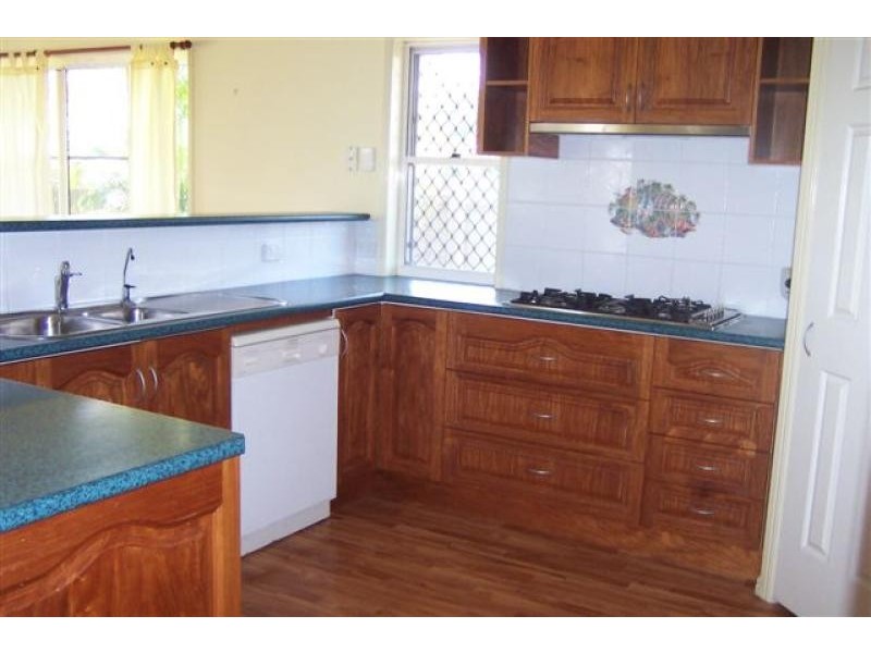 84 Biggs Avenue, Beachmere QLD 4510