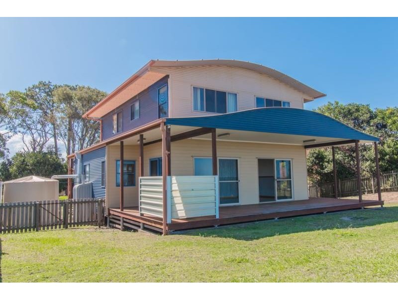 57 Biggs Avenue, Beachmere QLD 4510