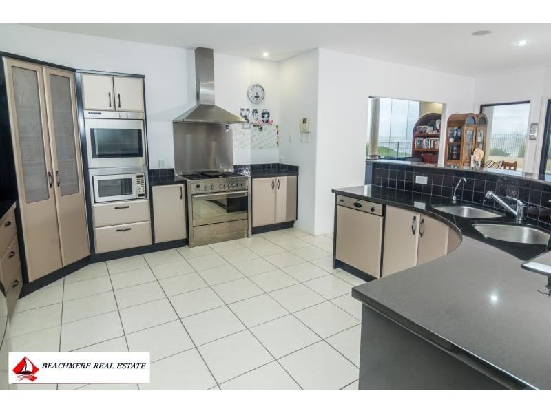 39 Coronation  Avenue, Beachmere QLD 4510