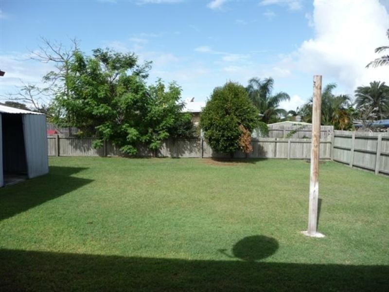 19 COLUMBIA Drive, Beachmere QLD 4510