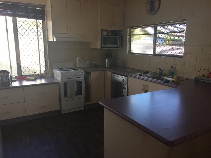 11 Trevor Street, Beachmere QLD 4510