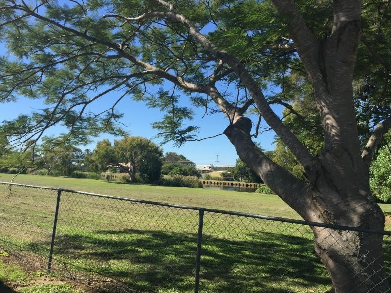 11 Trevor Street, Beachmere QLD 4510