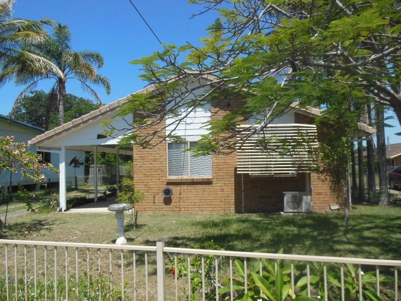 29 Moreton  Terrace, Beachmere QLD 4510