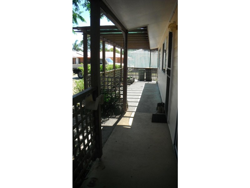 5 Jason Crescent, Beachmere QLD 4510