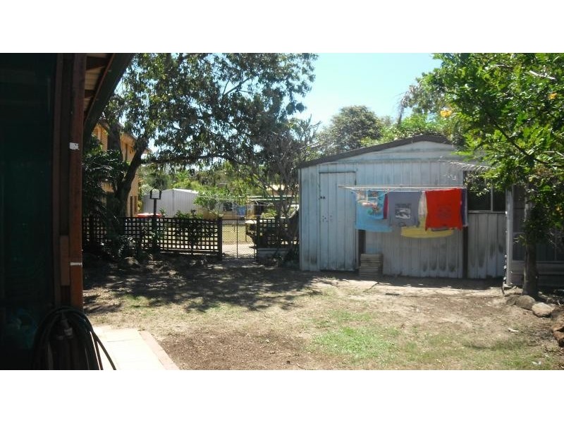 5 Jason Crescent, Beachmere QLD 4510