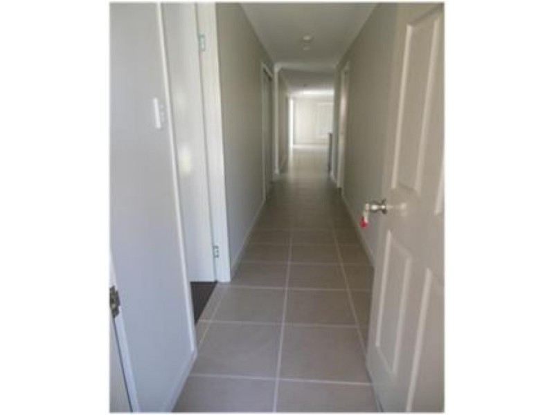 1/18 Coffey  Court, Beachmere QLD 4510