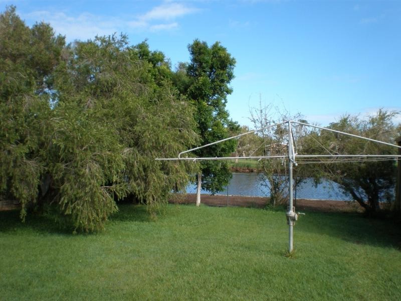 96 Biggs Avenue, Beachmere QLD 4510