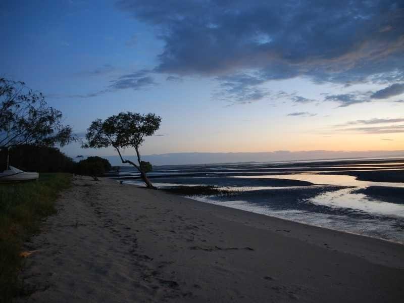 15 Grace Street, Beachmere QLD 4510