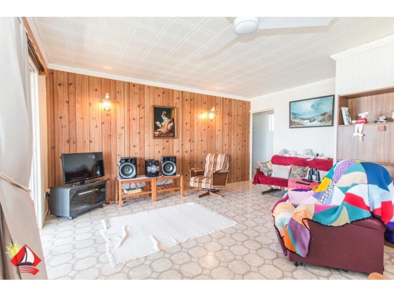 19 Grace Street, Beachmere QLD 4510