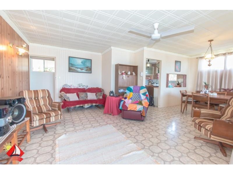 19 Grace Street, Beachmere QLD 4510