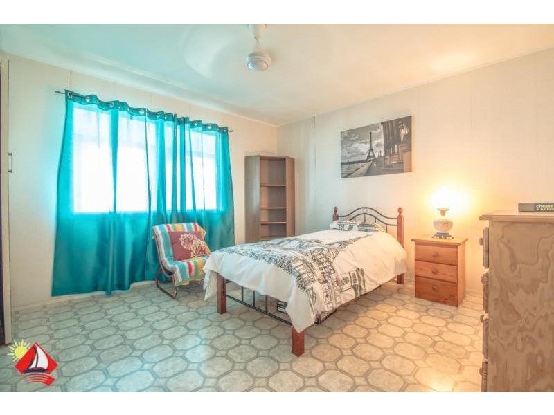 19 Grace Street, Beachmere QLD 4510